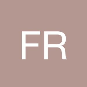 Meet your Posher, Francesca